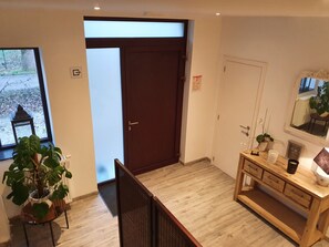 Interior - Memories (Ghent)