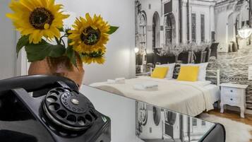 Apartamento, 1 quarto | Ferros/tábuas de passar roupa, berços (sobretaxa), berço de viagem