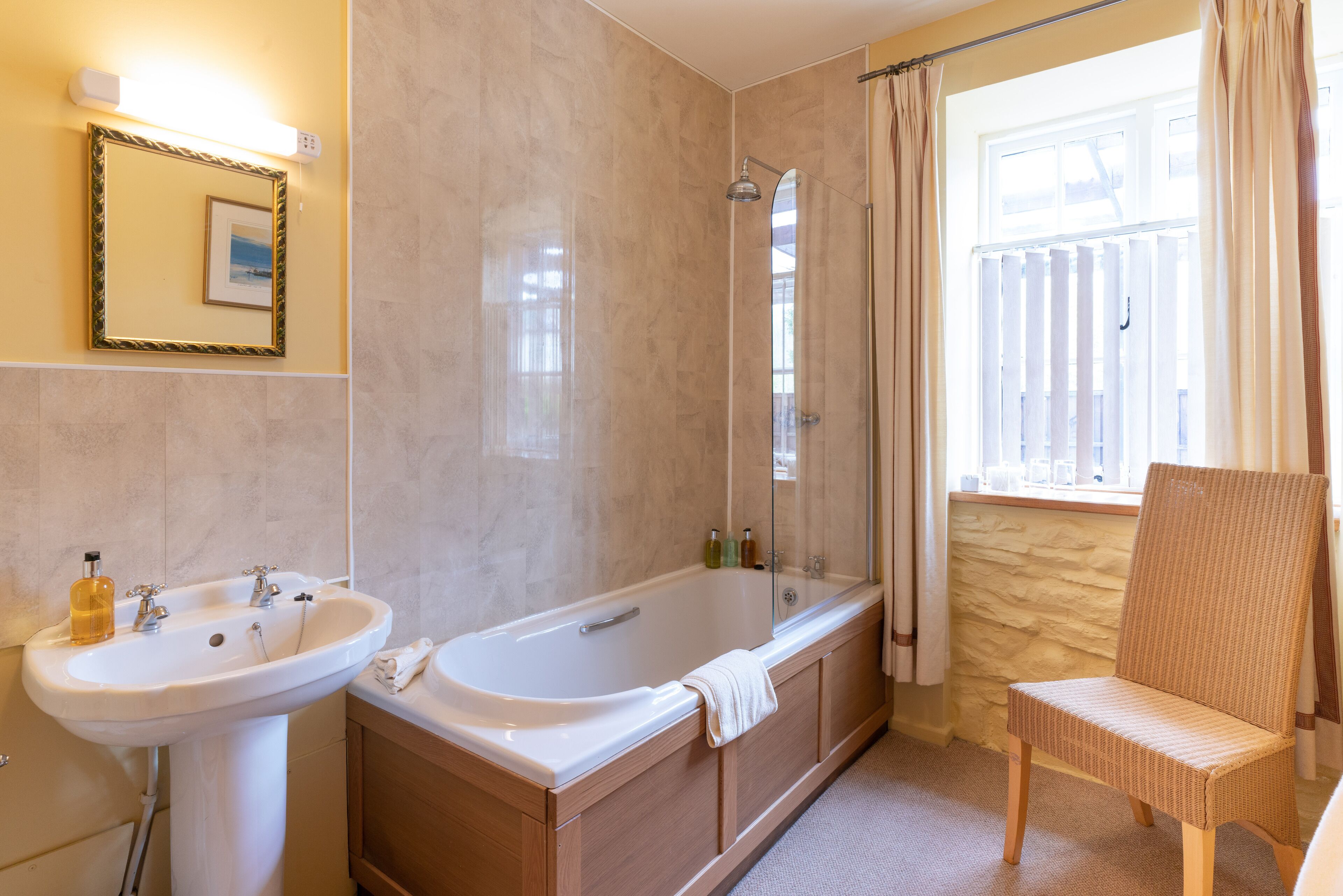 superior king room | bathroom | bathrobes, towels