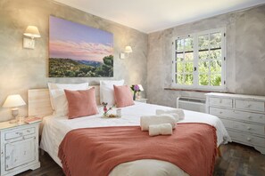 5 Schlafzimmer, Bügeleisen/Bügelbrett, Reisekinderbett, kostenloses WLAN