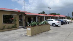 Fachada de la propiedad