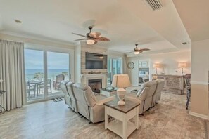 Een flatscreentelevisie, Netflix, boeken en streamingdiensten