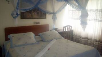 Superior Room | Desk, laptop workspace, iron/ironing board, free WiFi