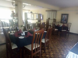 Desayuno continental incluido todos los días 