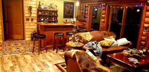 Bar (on property) - Executive Log Home on Beautiful Lower Post Lake All Seasons (elcho)
