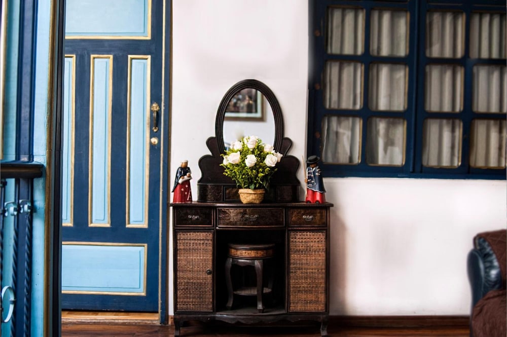 Hotel Montecarlo by null