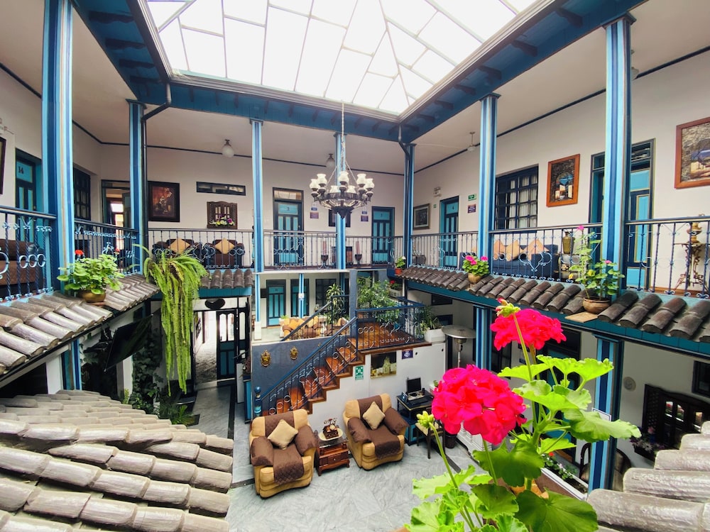 Hotel Montecarlo by null