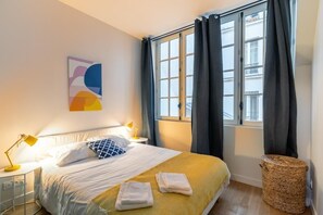 5 bedrooms, iron/ironing board, travel cot, WiFi