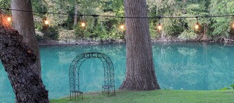 Gruene River Haven - High & Dry On The River