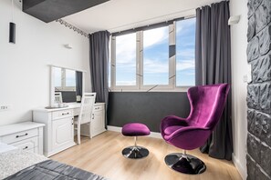 Rom – deluxe | Sengetøy av topp kvalitet, lydisolert, wi-fi (inkludert) og sengetøy