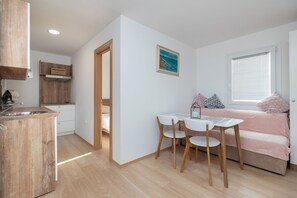 2 bedrooms, free WiFi - Mobile Home Sea Lion (Pasman)
