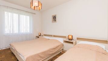 Apartment (A2) | Kostenloses WLAN, Bettwäsche