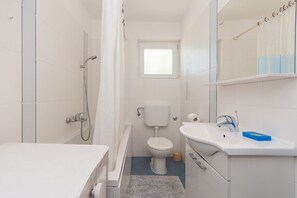 Apartment (A2) | Badezimmer | Dusche