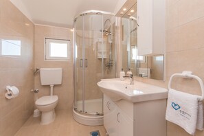Bathroom - Apartment Lucija (Biograd na Moru)