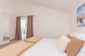 2 bedrooms, free WiFi, bed sheets