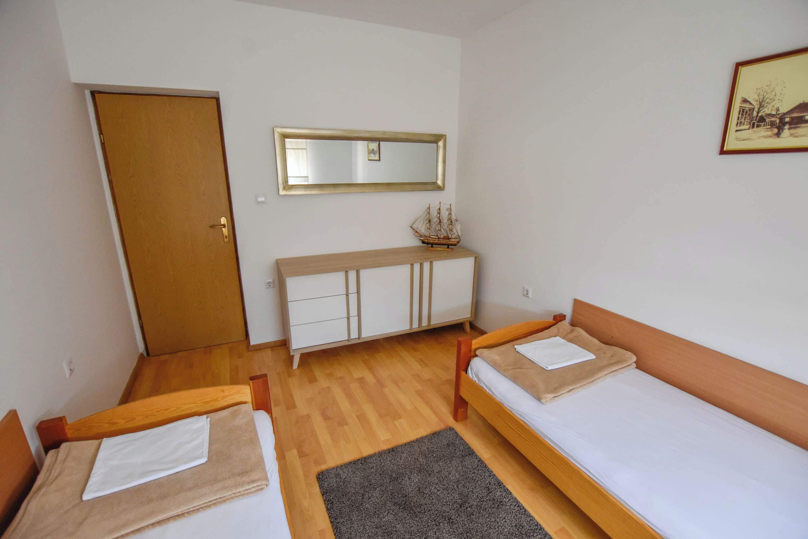 Apartment (A3) | 4 Schlafzimmer, kostenloses WLAN, Bettwäsche