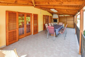 Apartment (A3) | Outdoor dining - Apartments Kalista (Biograd na Moru)