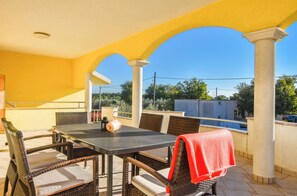 Apartment (A3) | Balcony