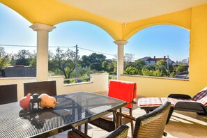 Apartment (A3) | Speisen im Freien