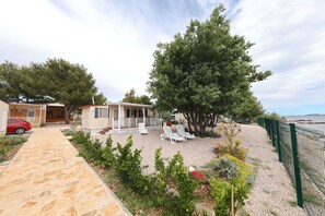 Property grounds - Mobile Home Frangipani 4 (Biograd na Moru)