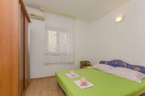 Apartments Mira I