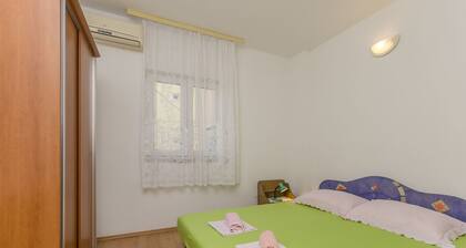 Apartments Mira I