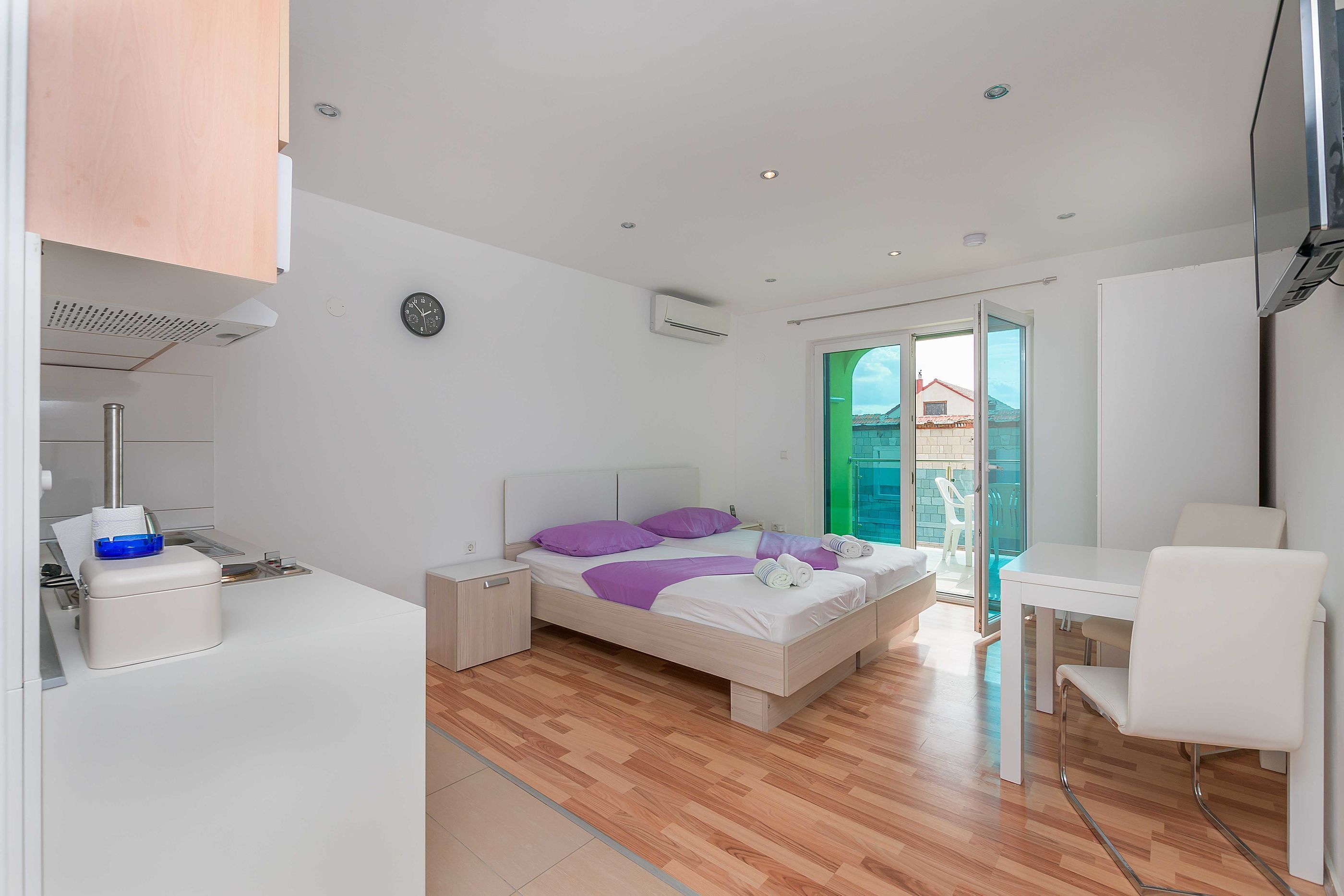 Monolocale (A2) | 4 camere, ferro/asse da stiro, Wi-Fi gratuito, lenzuola
