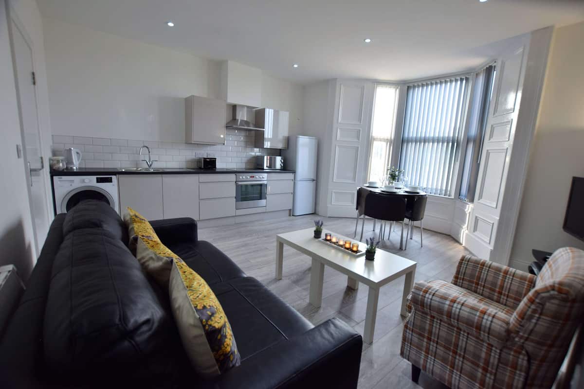City Twin Room | Living area