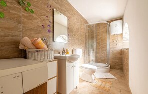 Apartment (A1) | Badezimmer