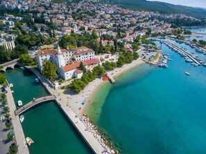 Strand