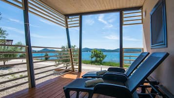 House | Terrace/patio