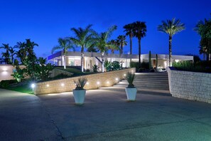 Exterior - Anthea, elegant villa with pool and soccer field in Marina di Ragusa (Marina di Ragusa)