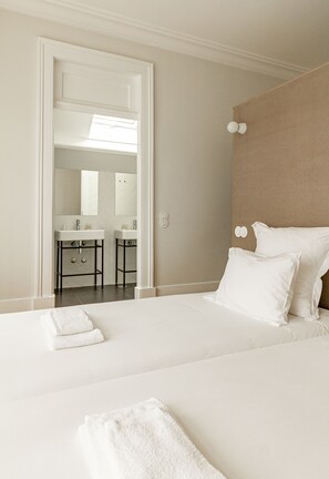 Minibar, soundproofing, free WiFi, bed sheets - Casa Rietsch (Matosinhos)