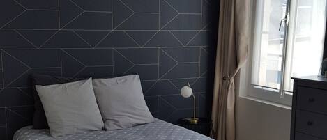 1 camera, Wi-Fi, lenzuola