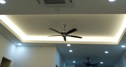 Rajan asuinpaikka 4R4B-vierastalo lähellä d'tempat-maakerhoa