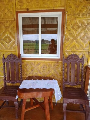 Outdoor dining - Jazz Ferme Inn offers the traveler many things to see (Tagbilaran)