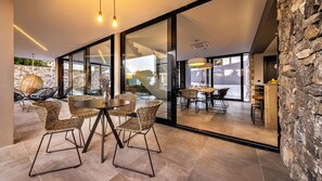 Dining - New modern Villa Petra with pool - Sutivan - Island of Brač - Croatia (Sutivan)