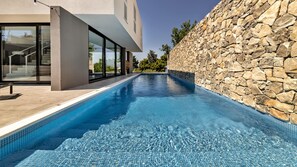 Outdoor pool - New modern Villa Petra with pool - Sutivan - Island of Brač - Croatia (Sutivan)