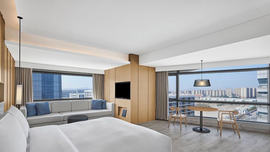 Courtyard by Marriott Xiamen