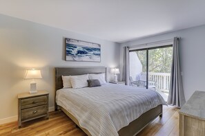 3 bedrooms, iron/ironing board, Internet, bed sheets