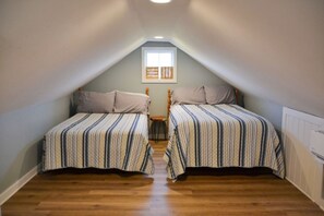 3 bedrooms, iron/ironing board, travel cot, WiFi