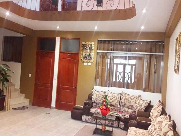 Lobby - Kantu Progreso Inn (Cusco)