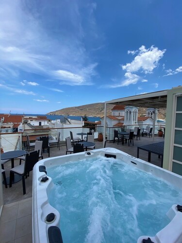 Andros 4 All Seasons Villas & Suites