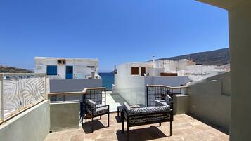 Family Room, Hot Tub | View from room