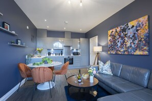 Apartment, 2 Bedrooms | Living area - Elliot Oliver - Loft Style 2 Bedroom Apartment With Parking In The Docks (Gloucester)