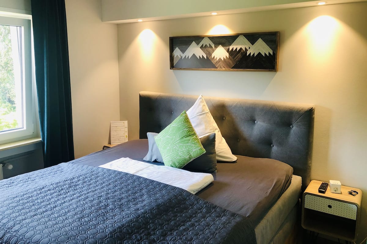 superior single room | 1 bedroom, desk, free wifi, bed sheets