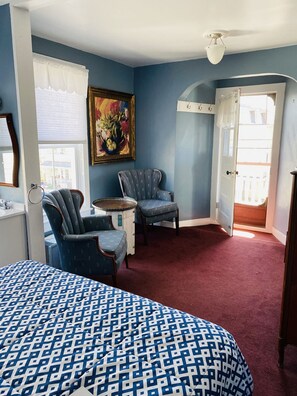 Superior Queen Room, Shared Bathroom (Room 1) | Free WiFi, bed sheets - Bath Avenue House (Ocean Grove)