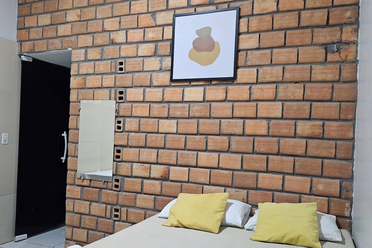 Quarto triplo standard | Wi-Fi de cortesia, roupa de cama