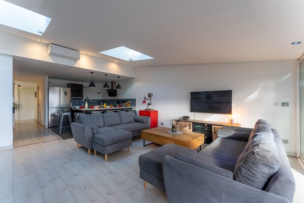 Tv och kontor