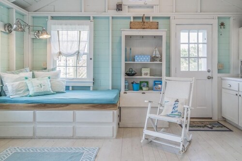 411 Stage Harbor Road - Seaglass One Bedroom House